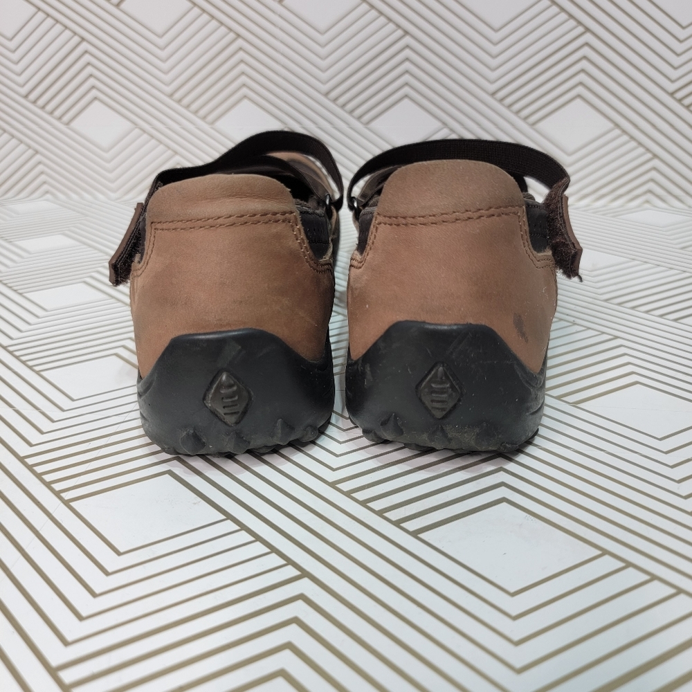 Lands' End Women's V-Strap Mary Jane Walkers Size 6 Brown Leather; Rugged Soles. - Picture 4 of 8